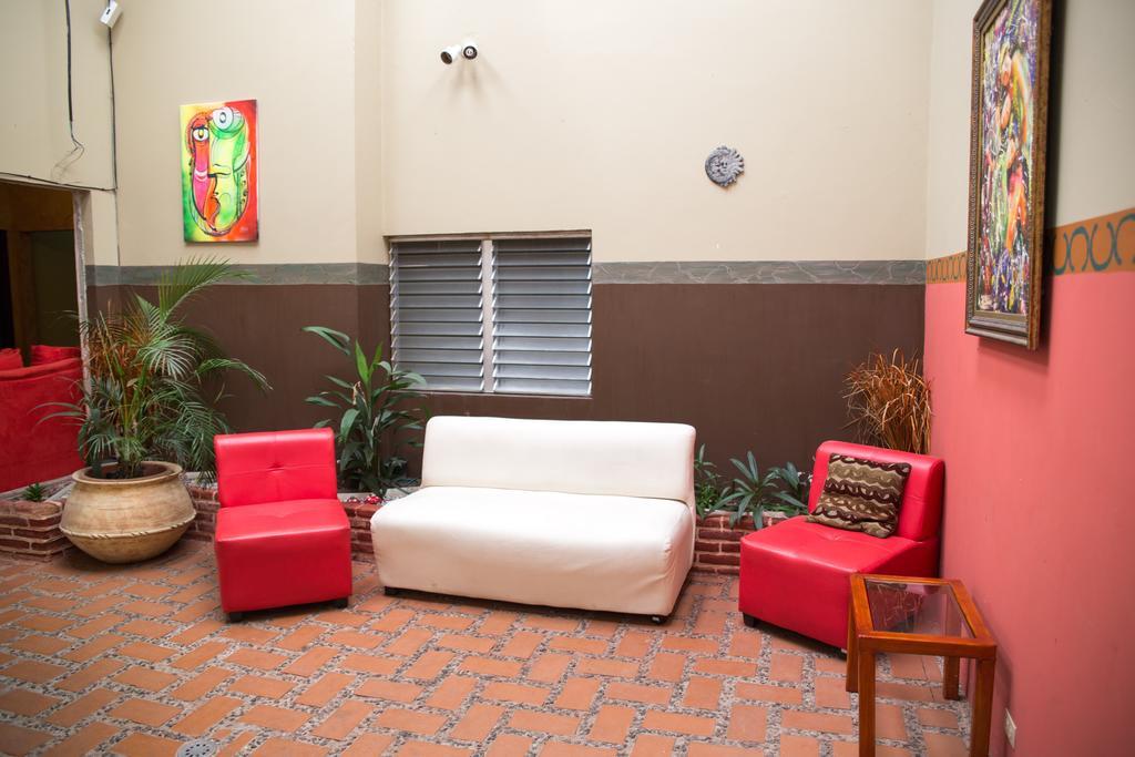 Hotel Casa Maria Сан Педро Сула Екстериор снимка